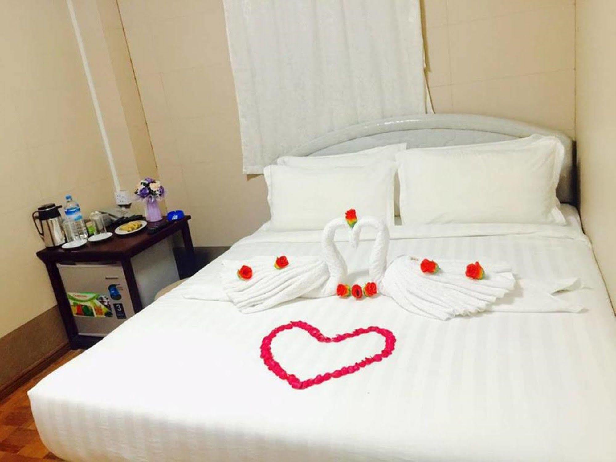 يانغون Pandora Motel المظهر الخارجي الصورة