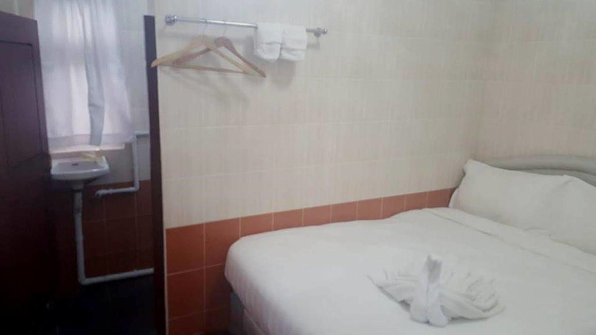 يانغون Pandora Motel المظهر الخارجي الصورة